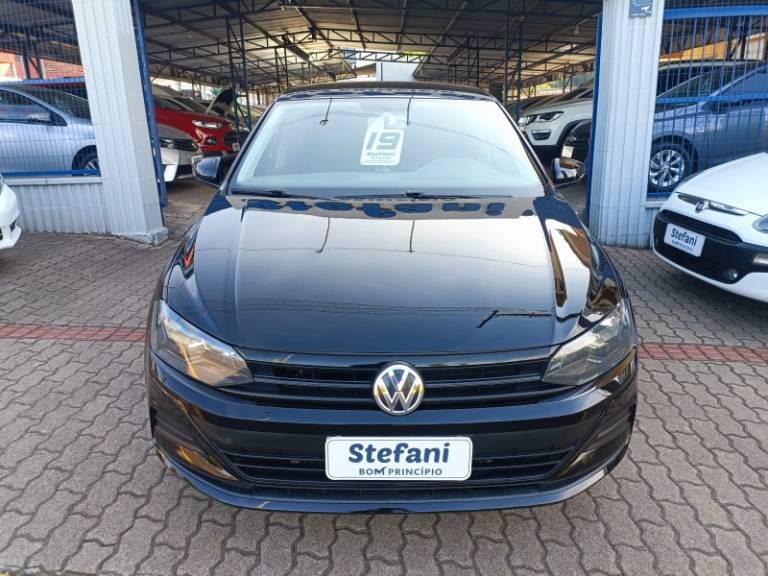 VOLKSWAGEN - POLO - 2018/2019 - Preta - R$ 67.900,00