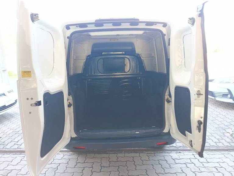 FIAT - FIORINO - 2021/2021 - Branca - R$ 79.900,00
