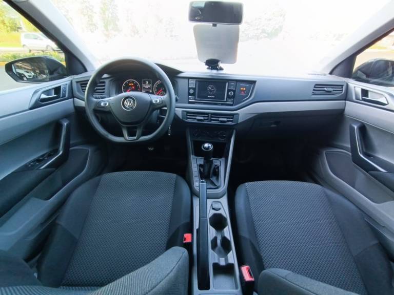 VOLKSWAGEN - POLO - 2018/2019 - Preta - R$ 67.900,00