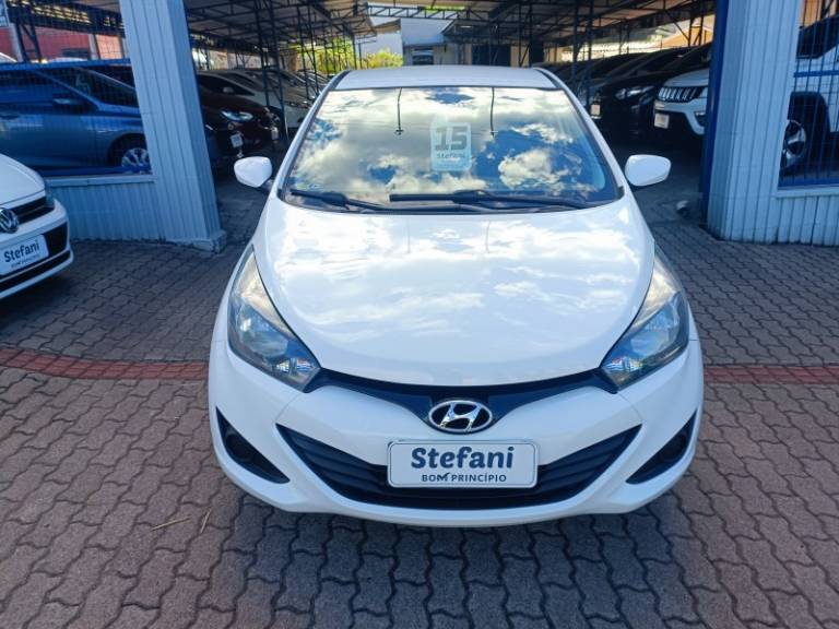 HYUNDAI - HB20S - 2014/2015 - Branca - R$ 56.900,00