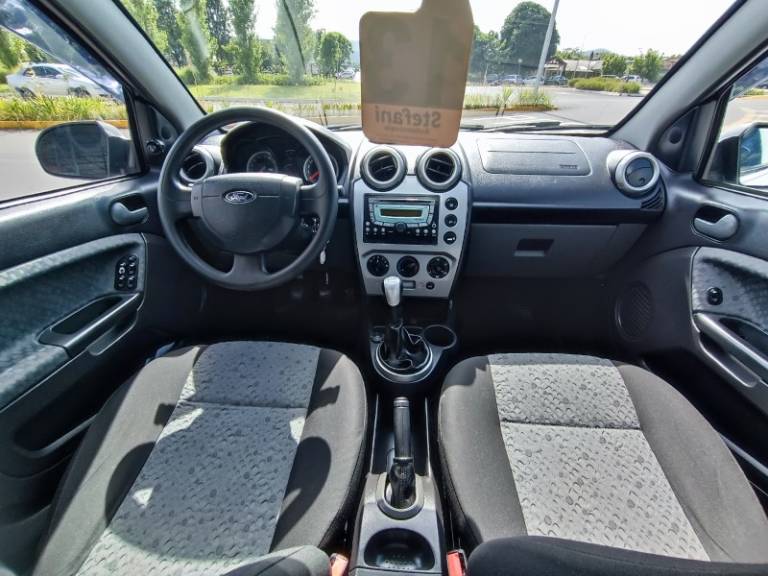 FORD - FIESTA - 2012/2013 - Branca - R$ 36.900,00