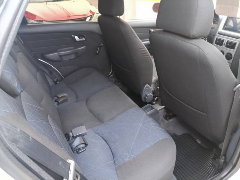 FIAT - PALIO - 2009/2010 - Prata - R$ 34.900,00