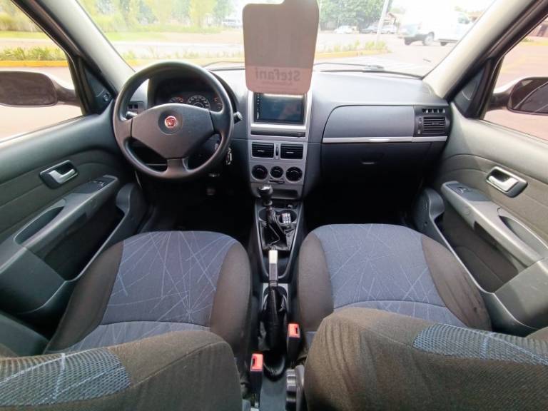 FIAT - PALIO - 2009/2010 - Prata - R$ 34.900,00