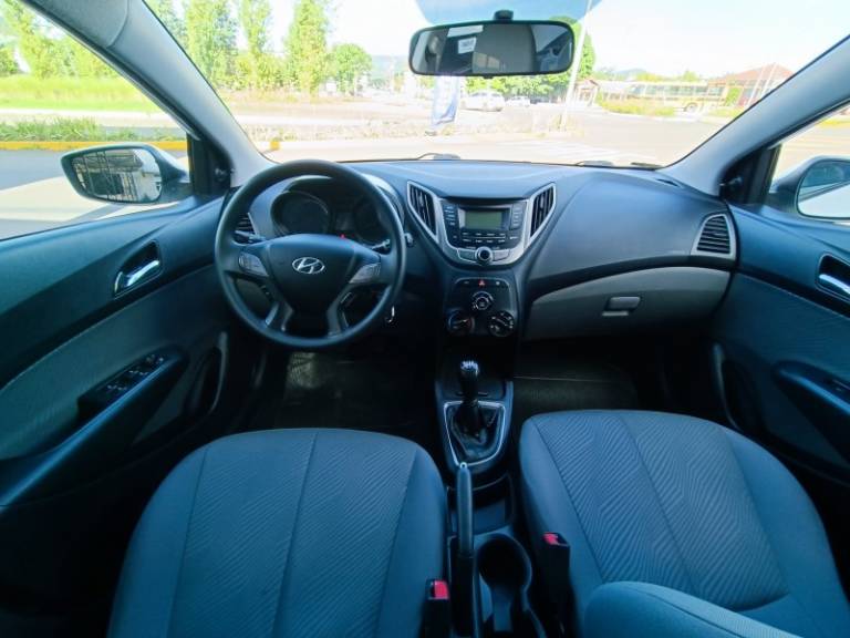 HYUNDAI - HB20S - 2014/2015 - Branca - R$ 56.900,00