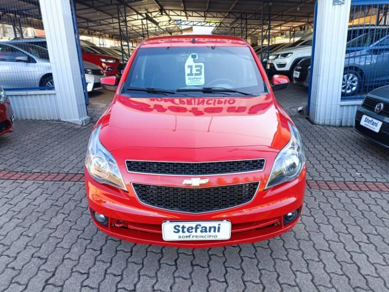 CHEVROLET - AGILE - 2013/2013 - Vermelha - R$ 39.900,00