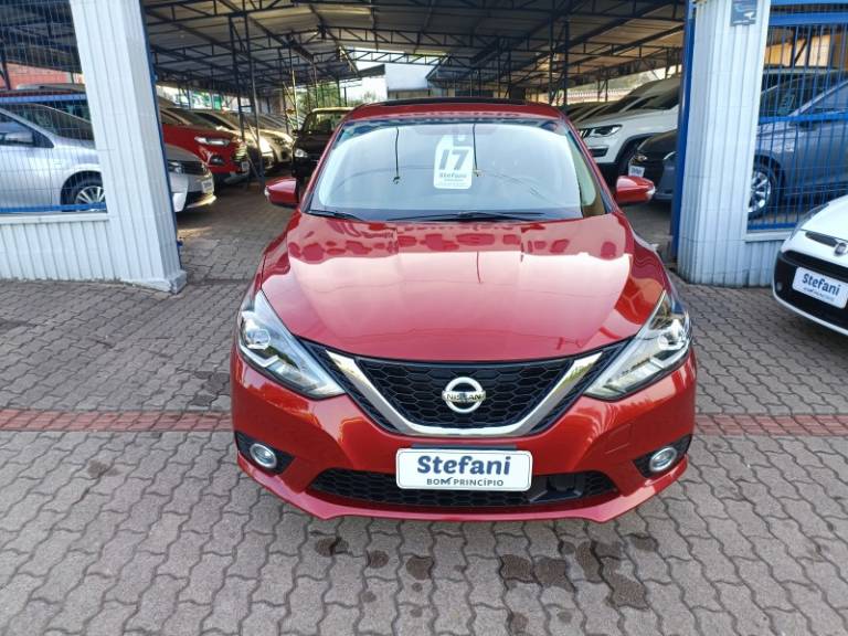 NISSAN - SENTRA - 2016/2017 - Vermelha - R$ 77.900,00