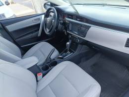 TOYOTA - COROLLA - 2014/2015 - Prata - R$ 88.900,00
