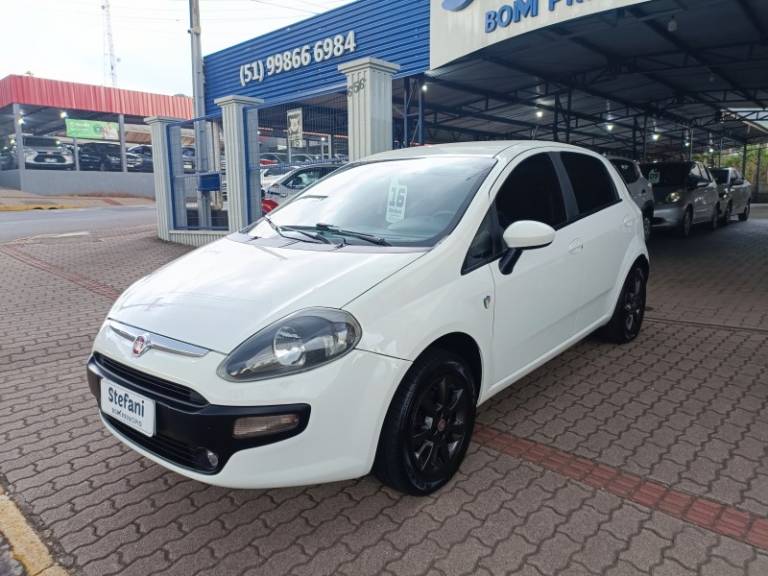 FIAT - PUNTO - 2015/2016 - Branca - R$ 49.900,00