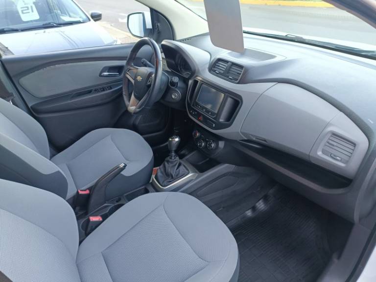 CHEVROLET - SPIN - 2015/2016 - Branca - R$ 59.900,00