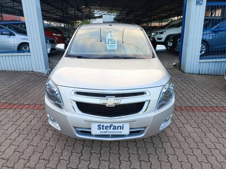 CHEVROLET - COBALT - 2014/2015 - Prata - R$ 48.900,00