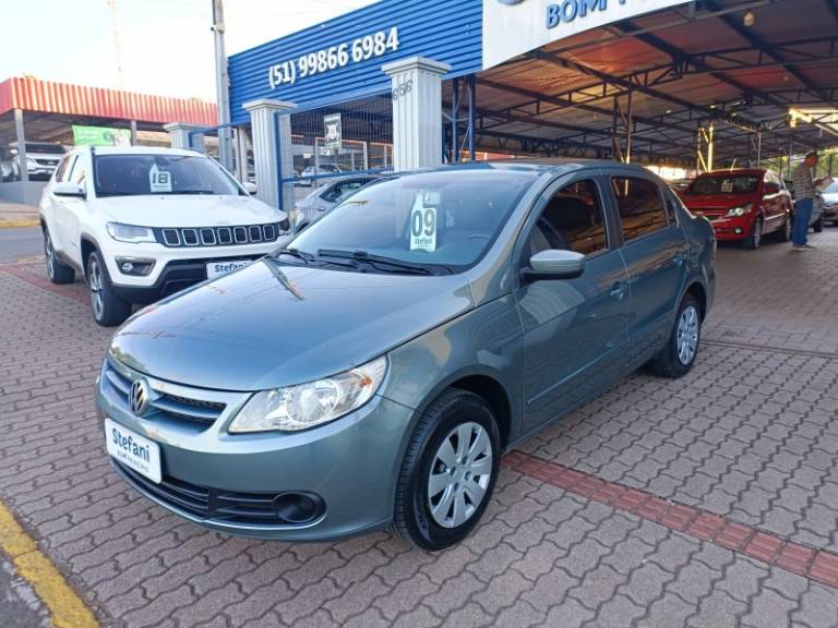 VOLKSWAGEN - VOYAGE - 2008/2009 - Cinza - R$ 33.900,00