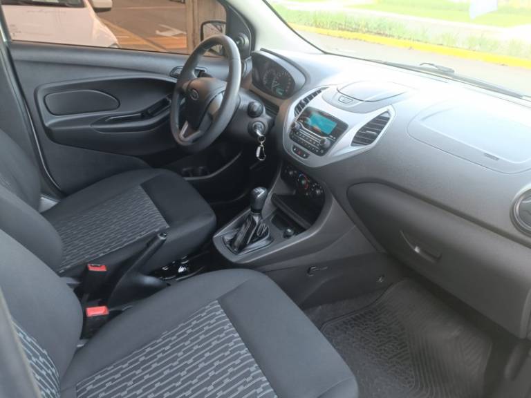 FORD - KA - 2020/2021 - Branca - R$ 58.900,00