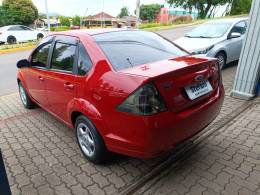 FORD - FIESTA - 2010/2011 - Vermelha - R$ 35.900,00