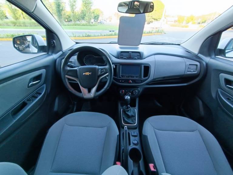CHEVROLET - SPIN - 2015/2016 - Branca - R$ 59.900,00