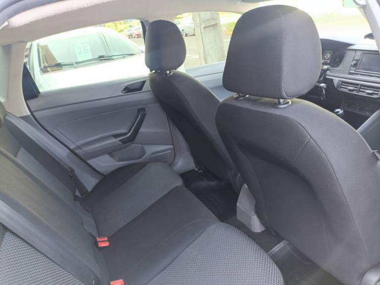 VOLKSWAGEN - POLO - 2018/2019 - Preta - R$ 67.900,00