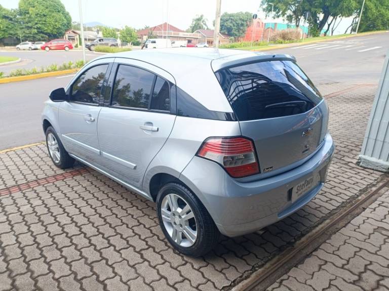 CHEVROLET - AGILE - 2012/2012 - Prata - R$ 39.900,00