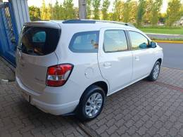 CHEVROLET - SPIN - 2015/2016 - Branca - R$ 59.900,00