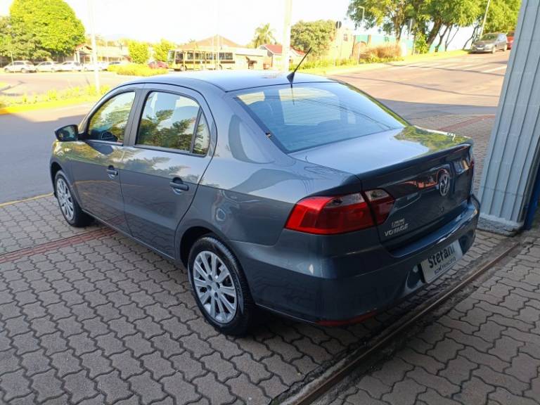 VOLKSWAGEN - VOYAGE - 2020/2021 - Cinza - R$ 59.900,00